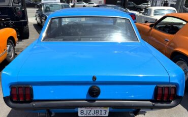 Ford-Mustang-1966-Coupe-2