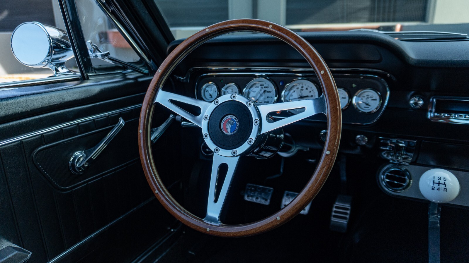 Ford-Mustang-1966-Coupe-23
