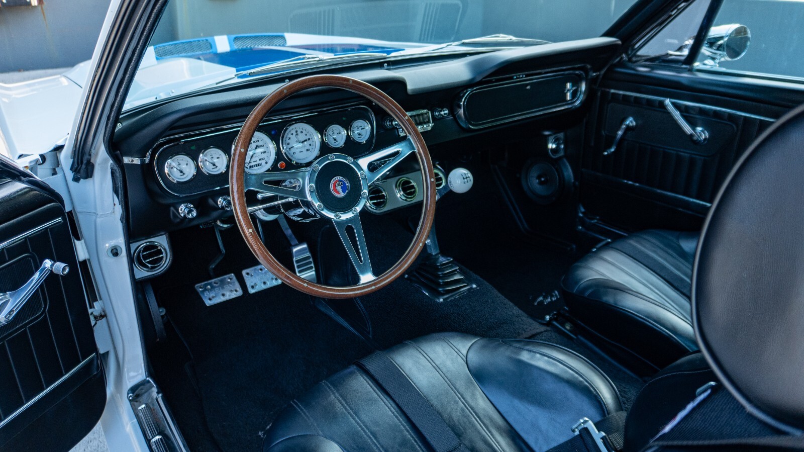 Ford-Mustang-1966-Coupe-29