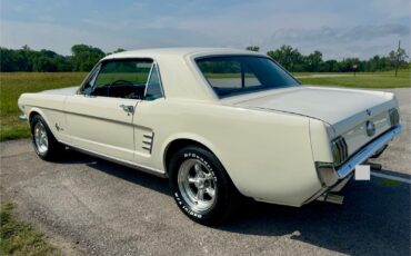 Ford-Mustang-1966-Coupe-3