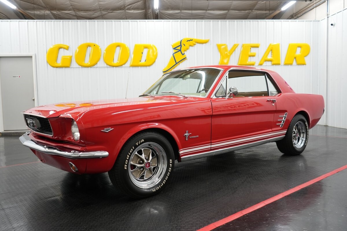 Ford-Mustang-1966-Coupe-3