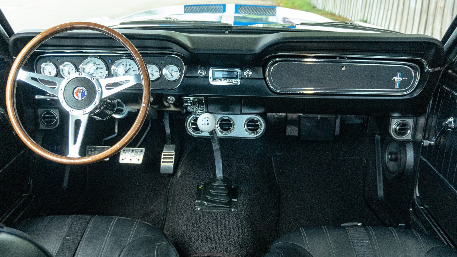 Ford-Mustang-1966-Coupe-34