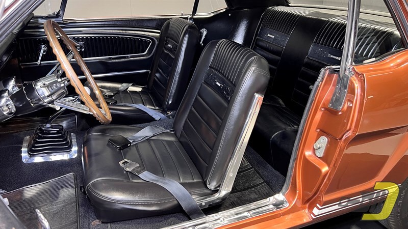 Ford-Mustang-1966-Coupe-36
