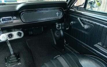 Ford-Mustang-1966-Coupe-37