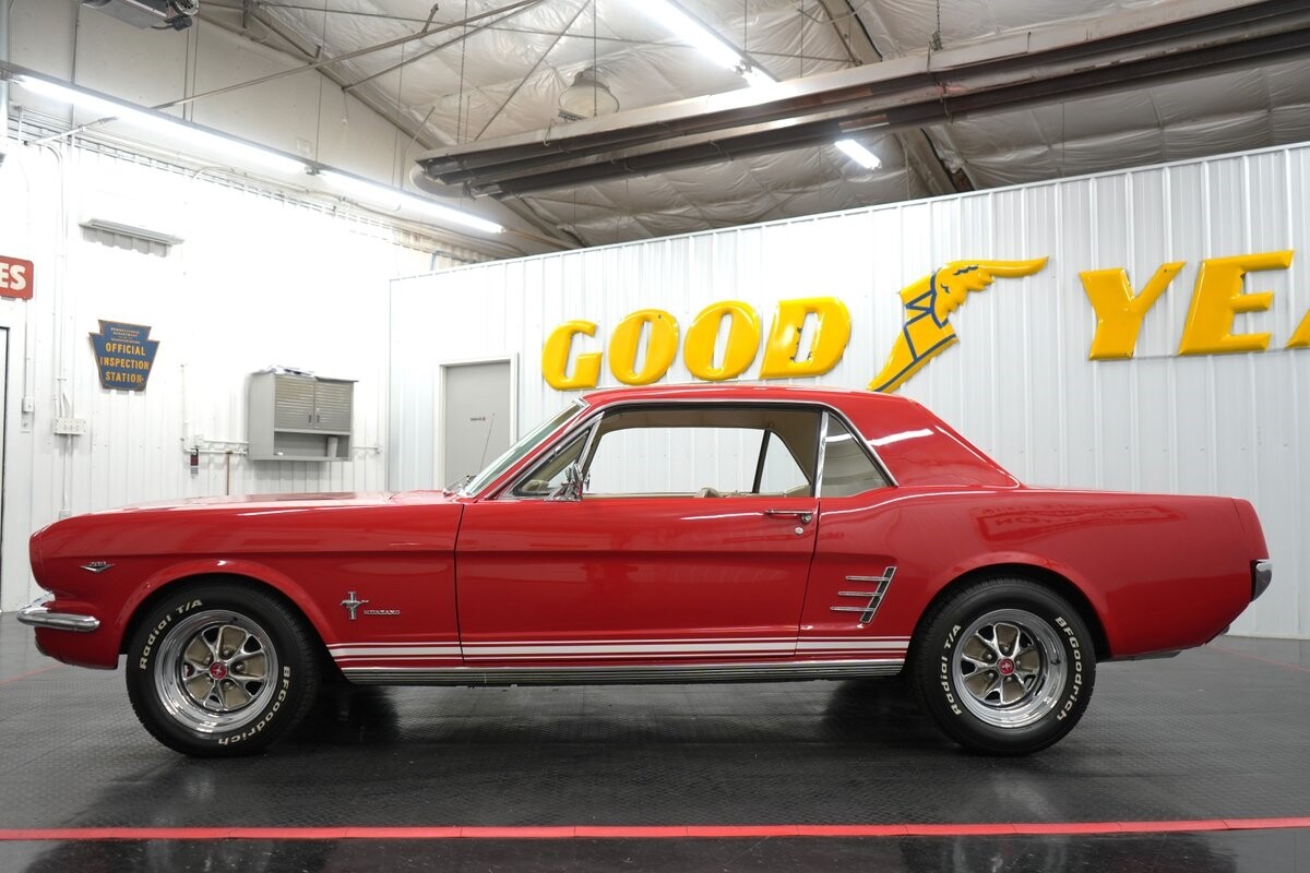 Ford-Mustang-1966-Coupe-5