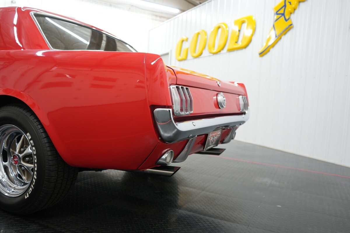 Ford-Mustang-1966-Coupe-8