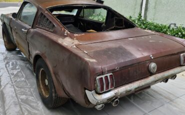 Ford-Mustang-1966-Fastback-11