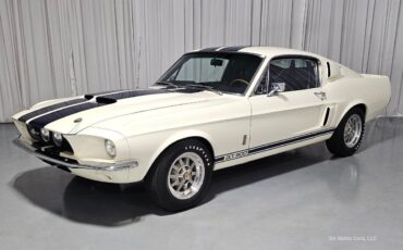 Ford-Mustang-1967-1