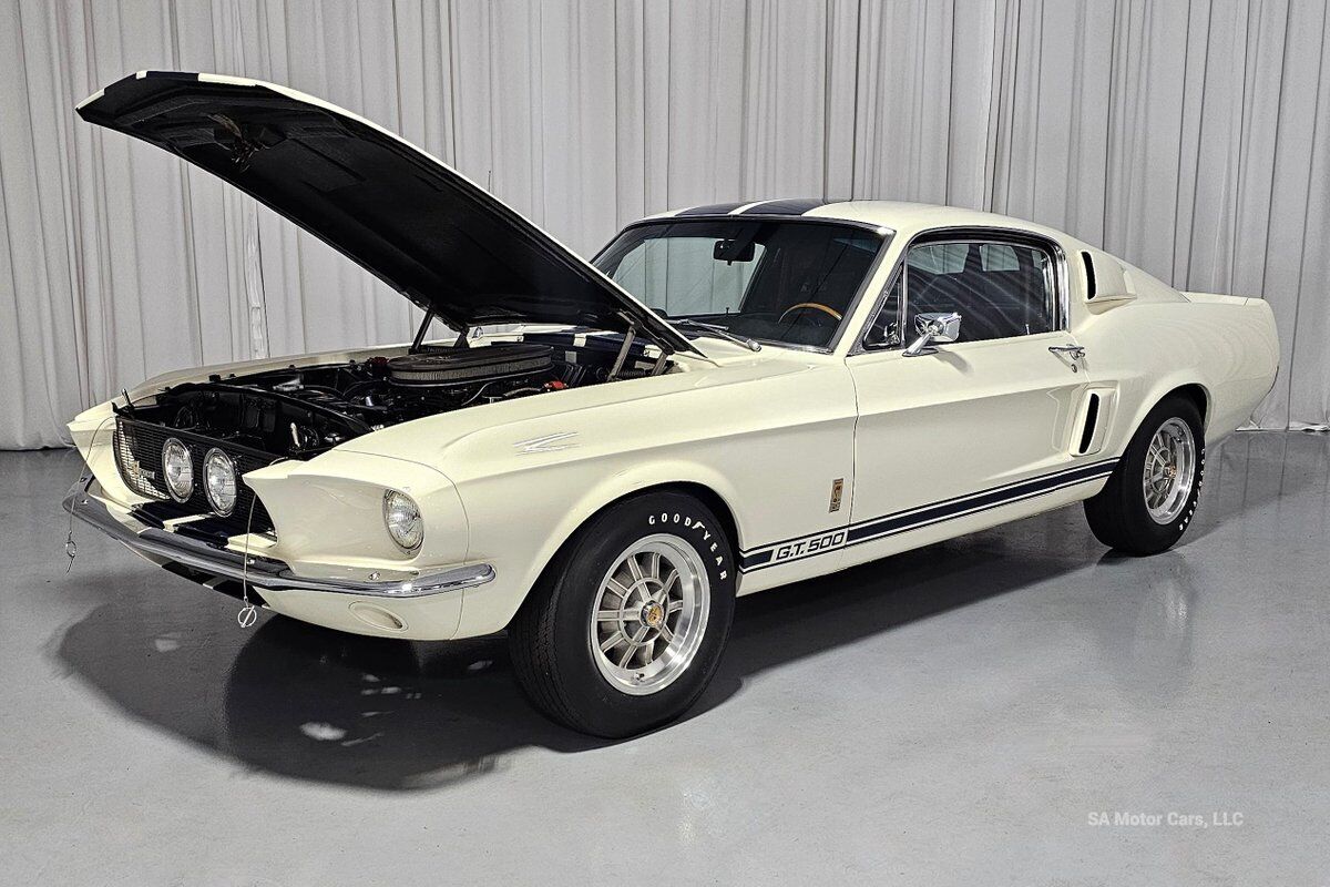 Ford-Mustang-1967-13