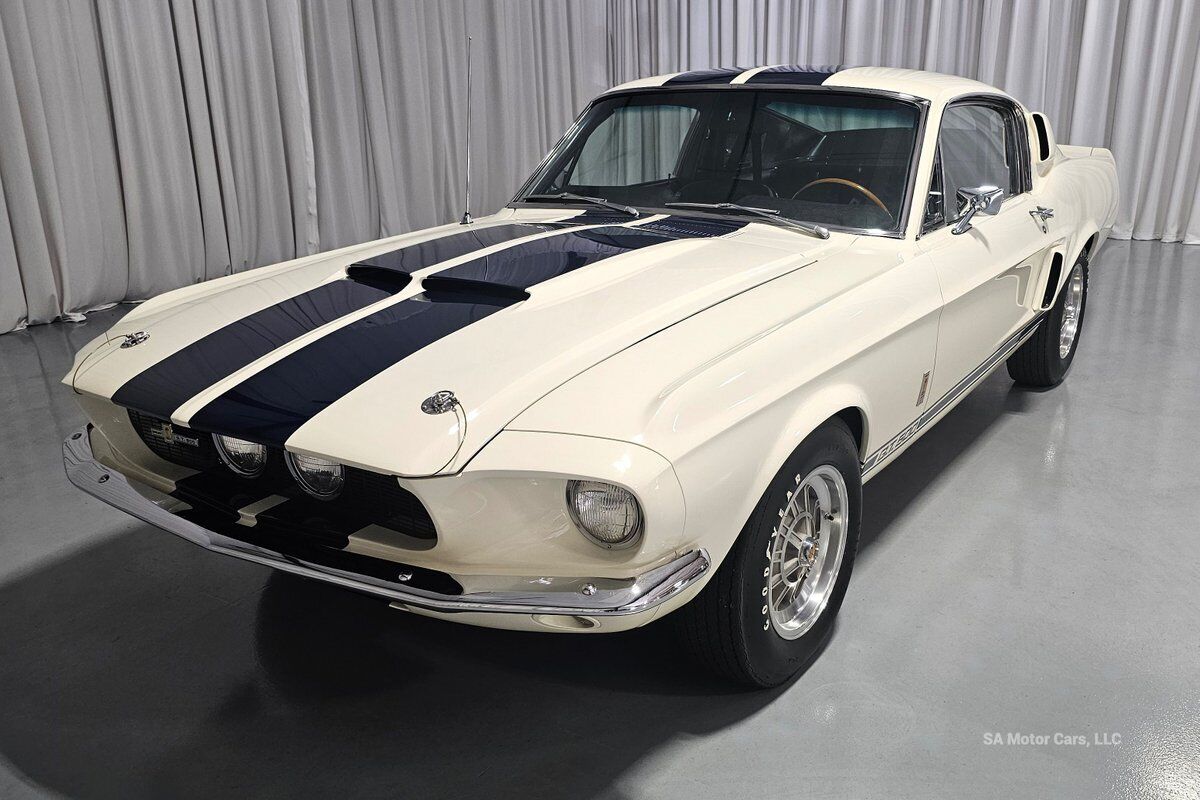 Ford-Mustang-1967-14
