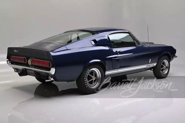 Ford-Mustang-1967-14