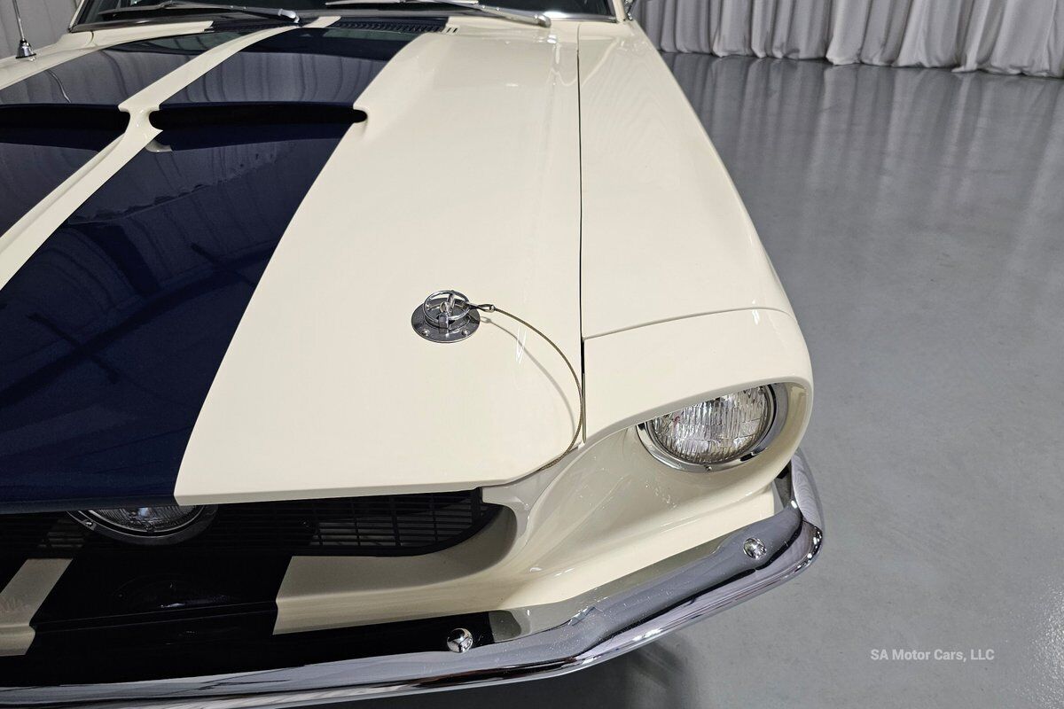Ford-Mustang-1967-23