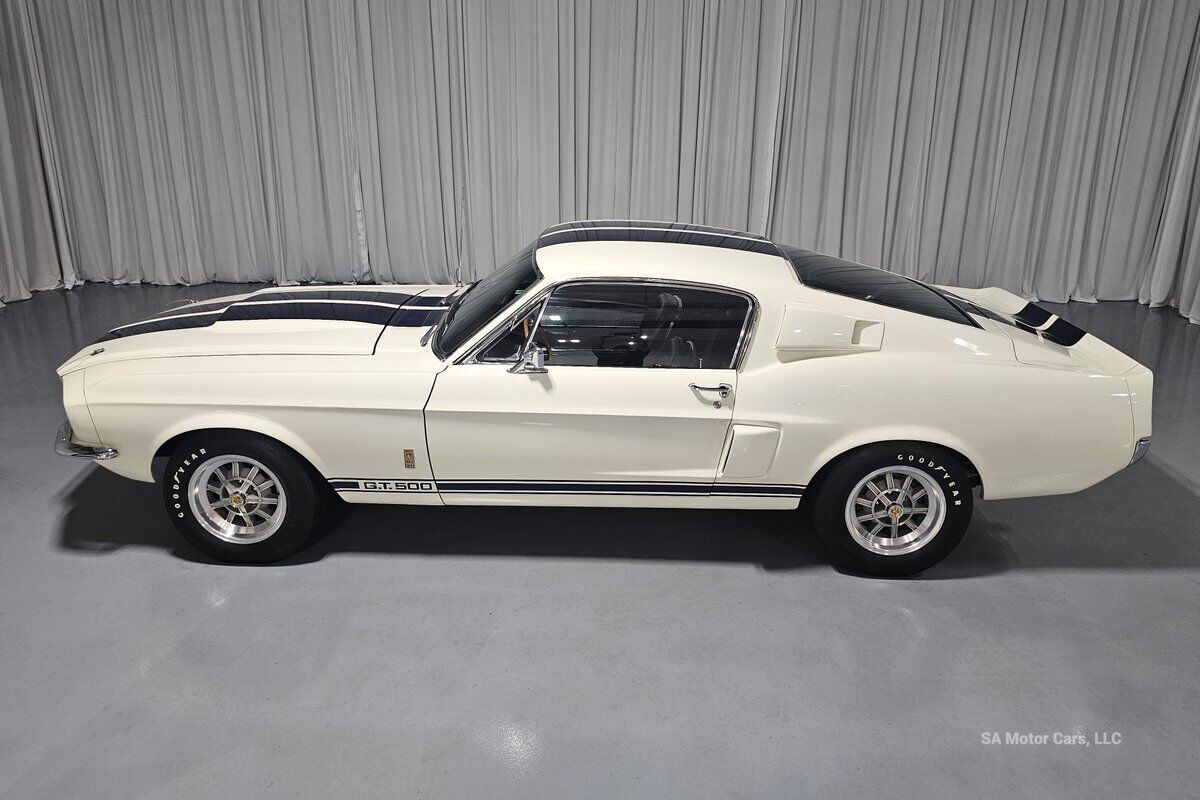 Ford-Mustang-1967-27