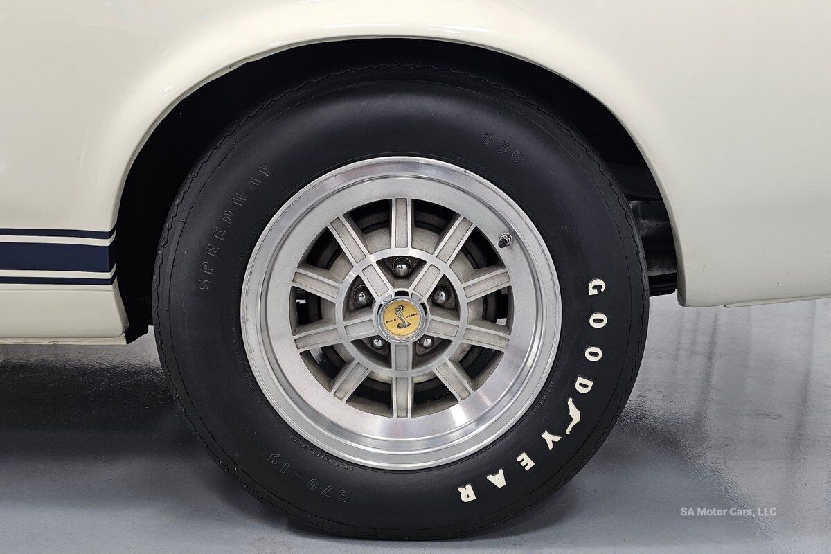 Ford-Mustang-1967-35