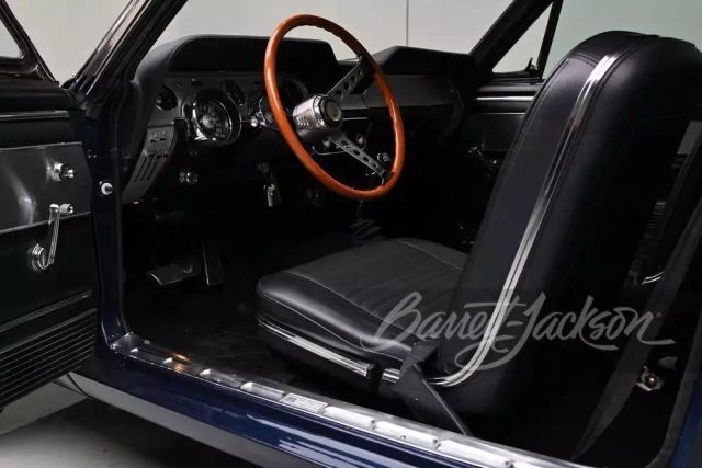 Ford-Mustang-1967-4