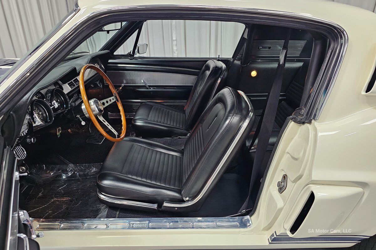 Ford-Mustang-1967-6