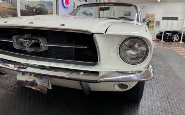 Ford-Mustang-1967-Convertible-13