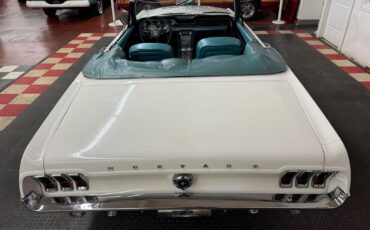 Ford-Mustang-1967-Convertible-18