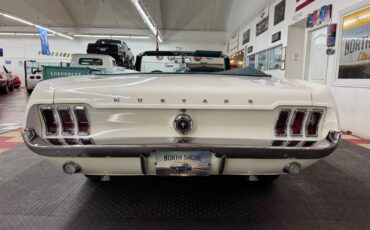Ford-Mustang-1967-Convertible-19