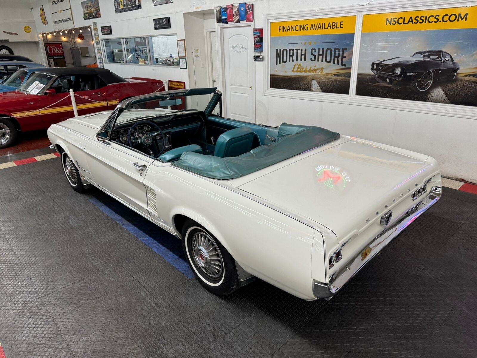 Ford-Mustang-1967-Convertible-2
