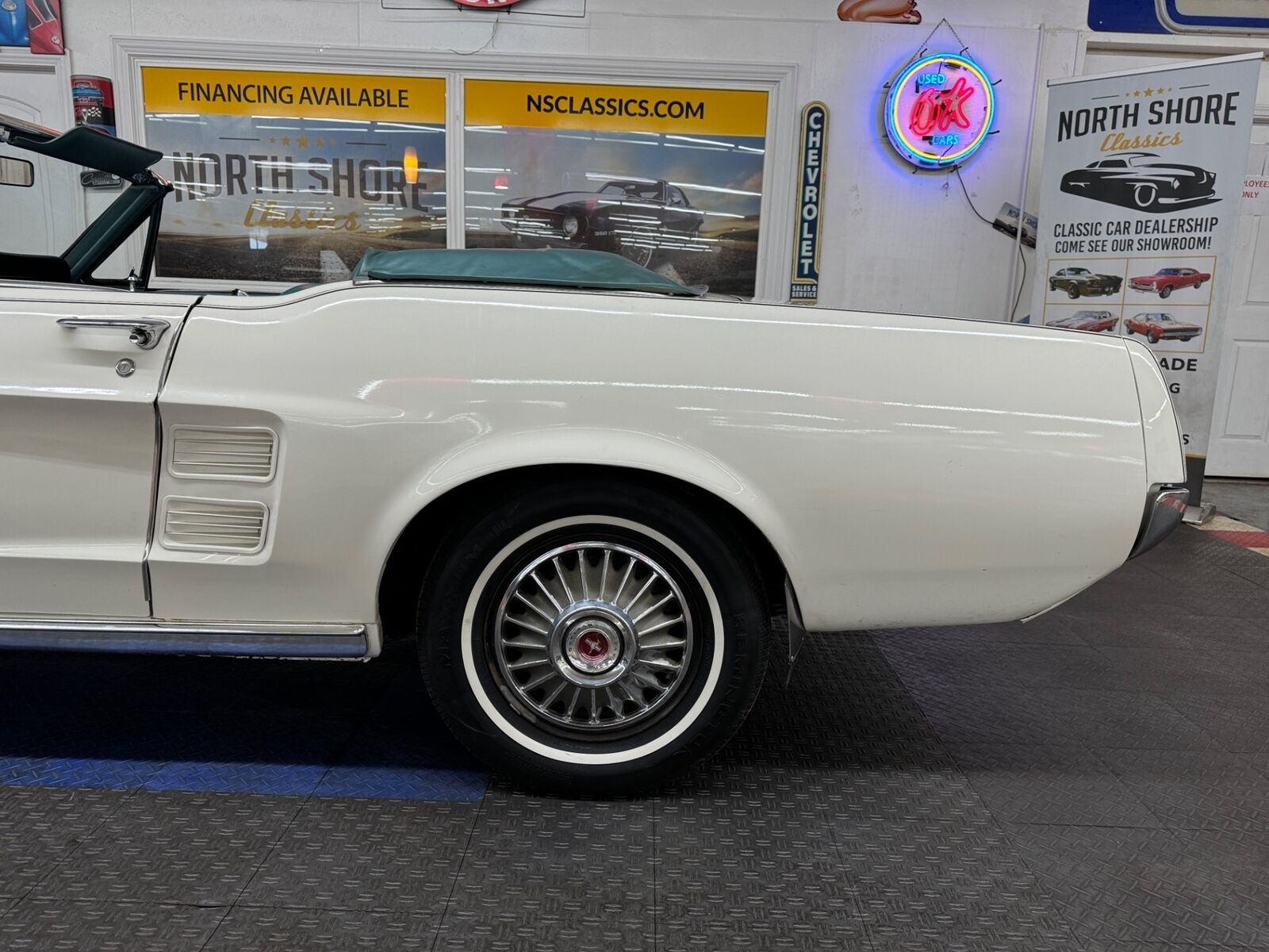 Ford-Mustang-1967-Convertible-25