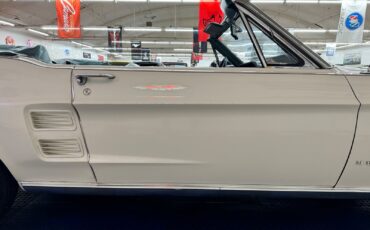 Ford-Mustang-1967-Convertible-31