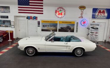 Ford-Mustang-1967-Convertible-36