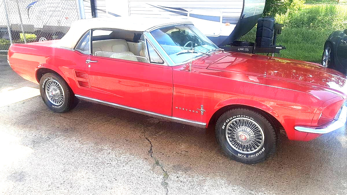 Ford-Mustang-1967-Convertible-5