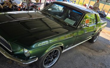 Ford-Mustang-1967-Coupe-1