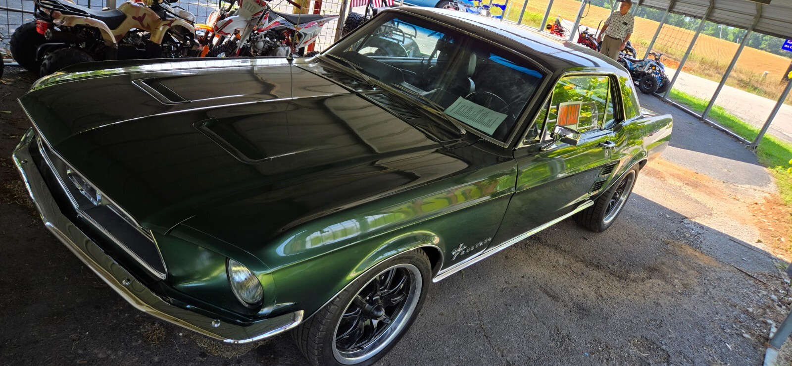 Ford-Mustang-1967-Coupe-1