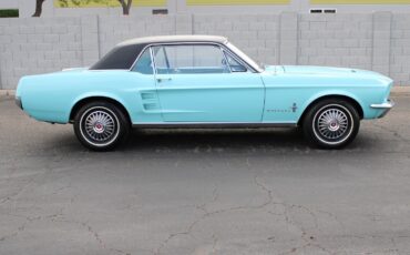 Ford-Mustang-1967-Coupe-1
