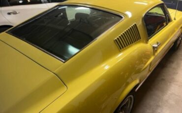 Ford-Mustang-1967-Coupe-10