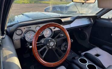 Ford-Mustang-1967-Coupe-12