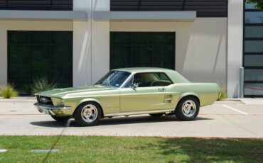 Ford-Mustang-1967-Coupe-13
