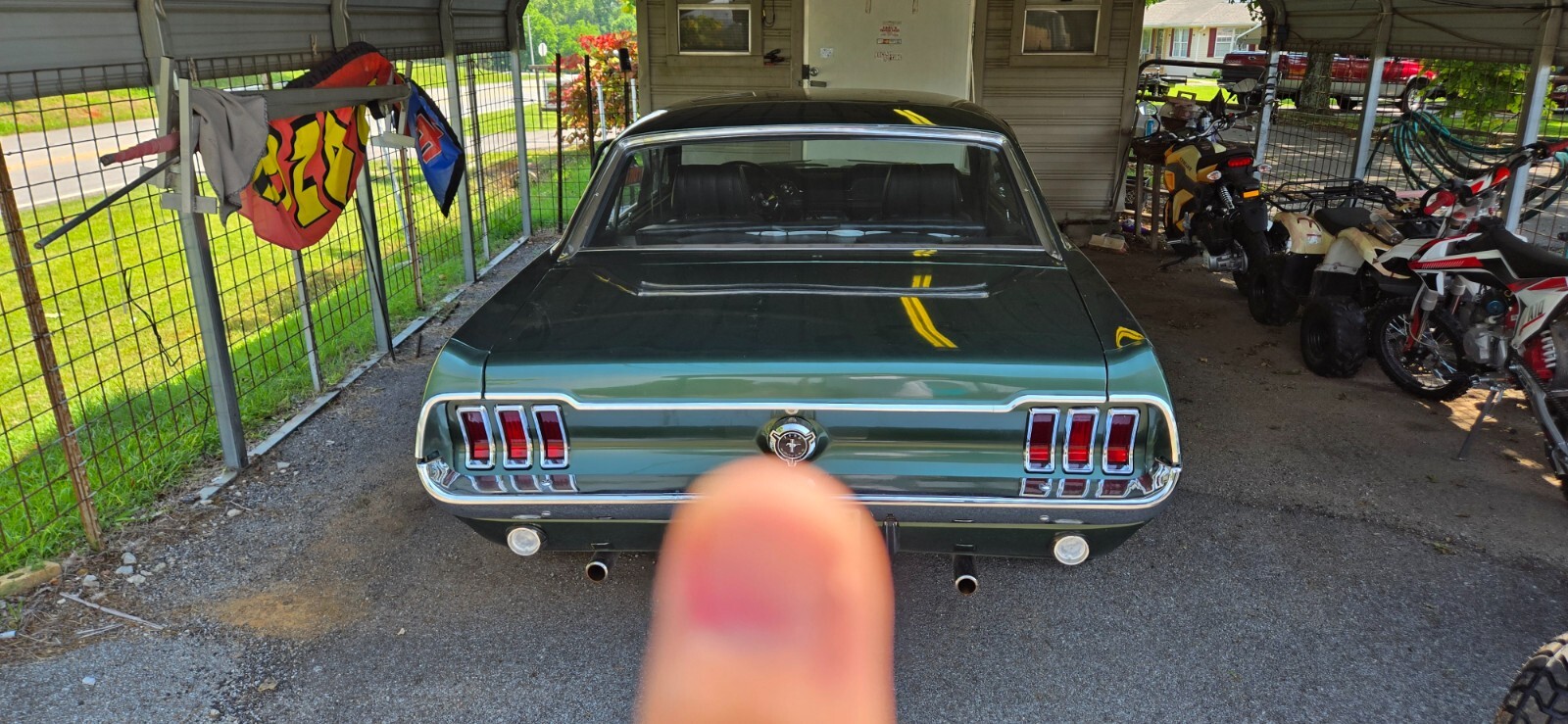 Ford-Mustang-1967-Coupe-2