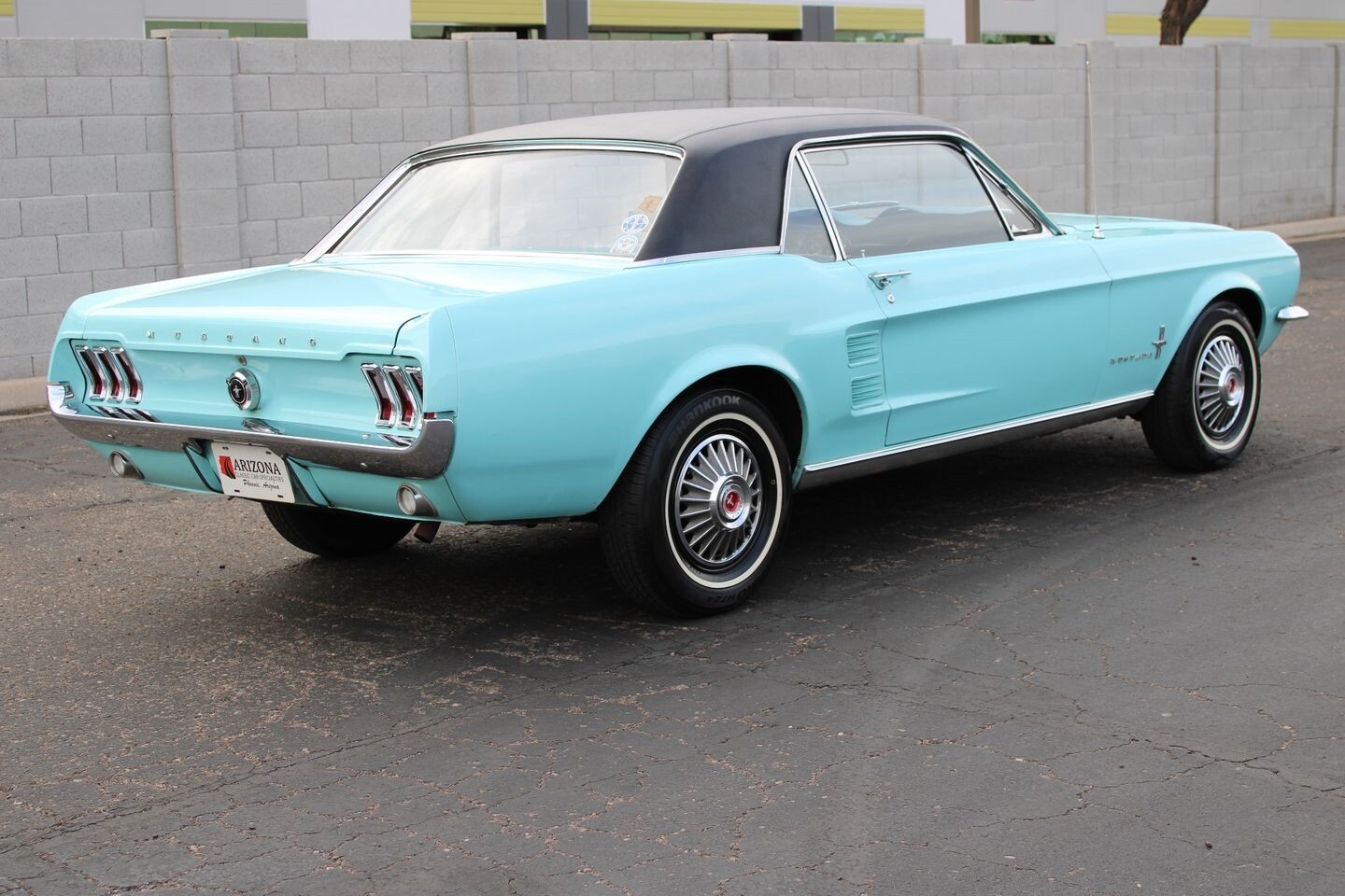 Ford-Mustang-1967-Coupe-3