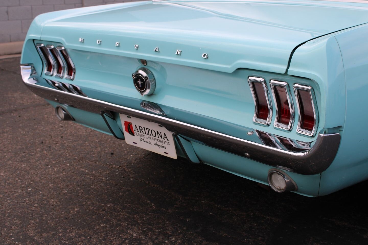 Ford-Mustang-1967-Coupe-4