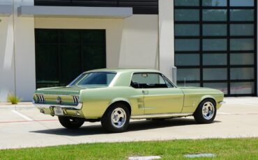 Ford-Mustang-1967-Coupe-7
