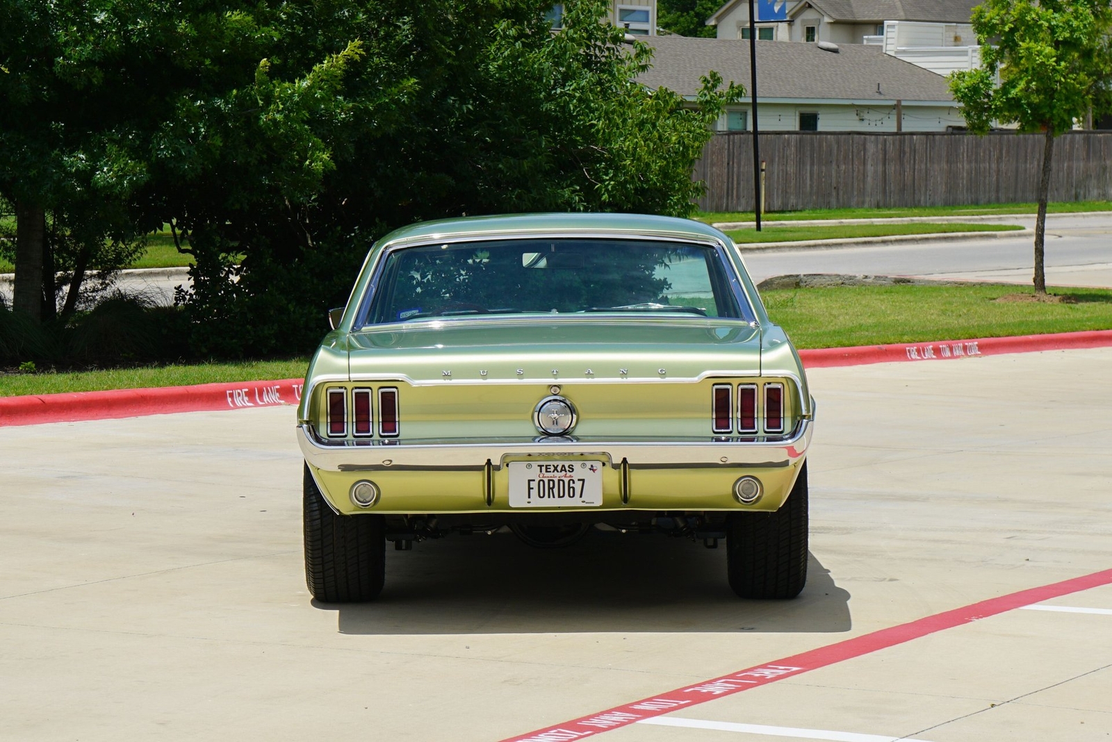 Ford-Mustang-1967-Coupe-8