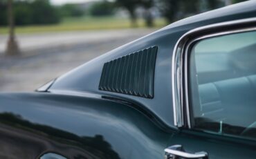 Ford-Mustang-1967-Fastback-17