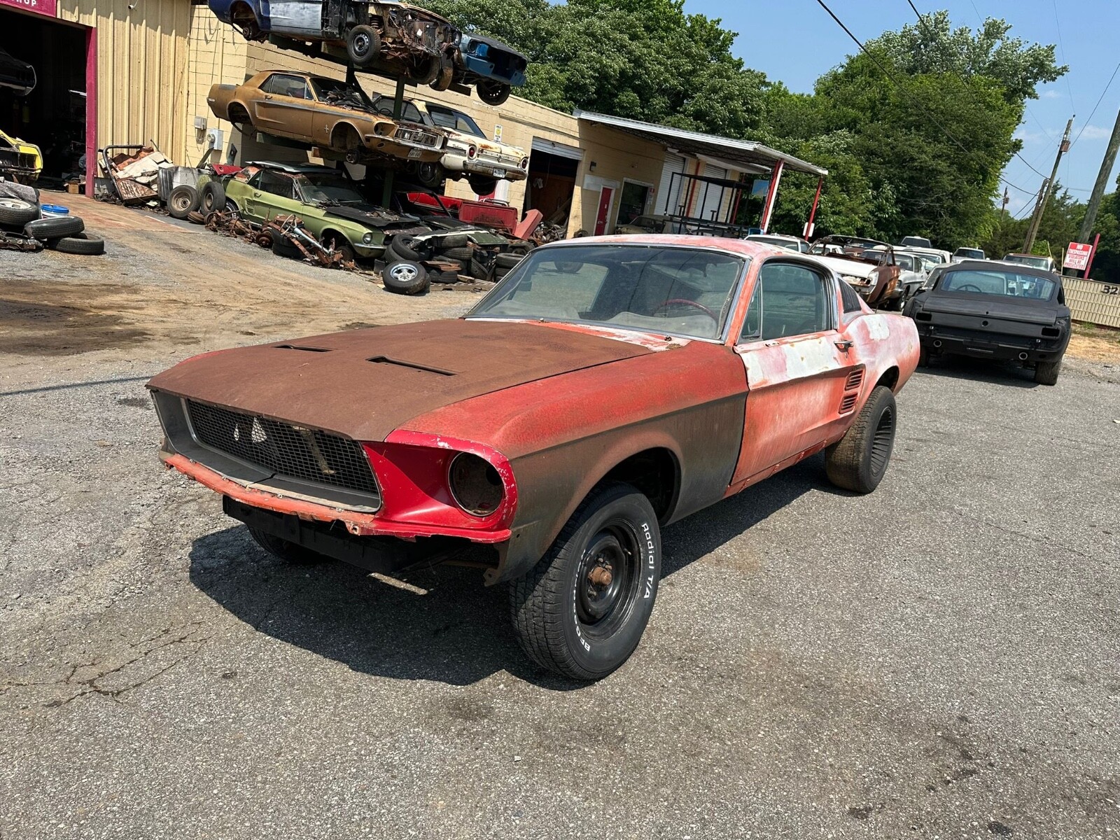 Ford-Mustang-1967-Fastback-2