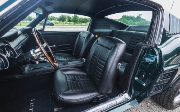Ford-Mustang-1967-Fastback-30