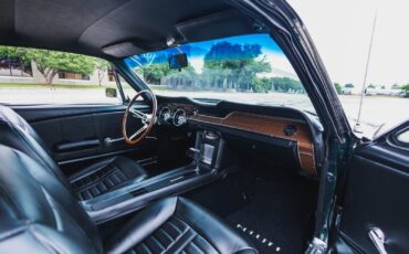 Ford-Mustang-1967-Fastback-33
