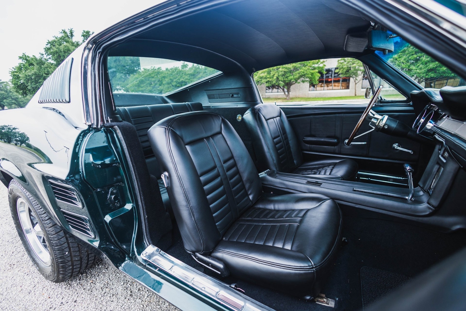 Ford-Mustang-1967-Fastback-34
