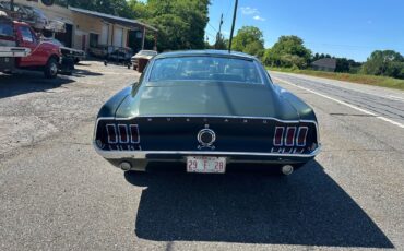 Ford-Mustang-1967-Fastback-9