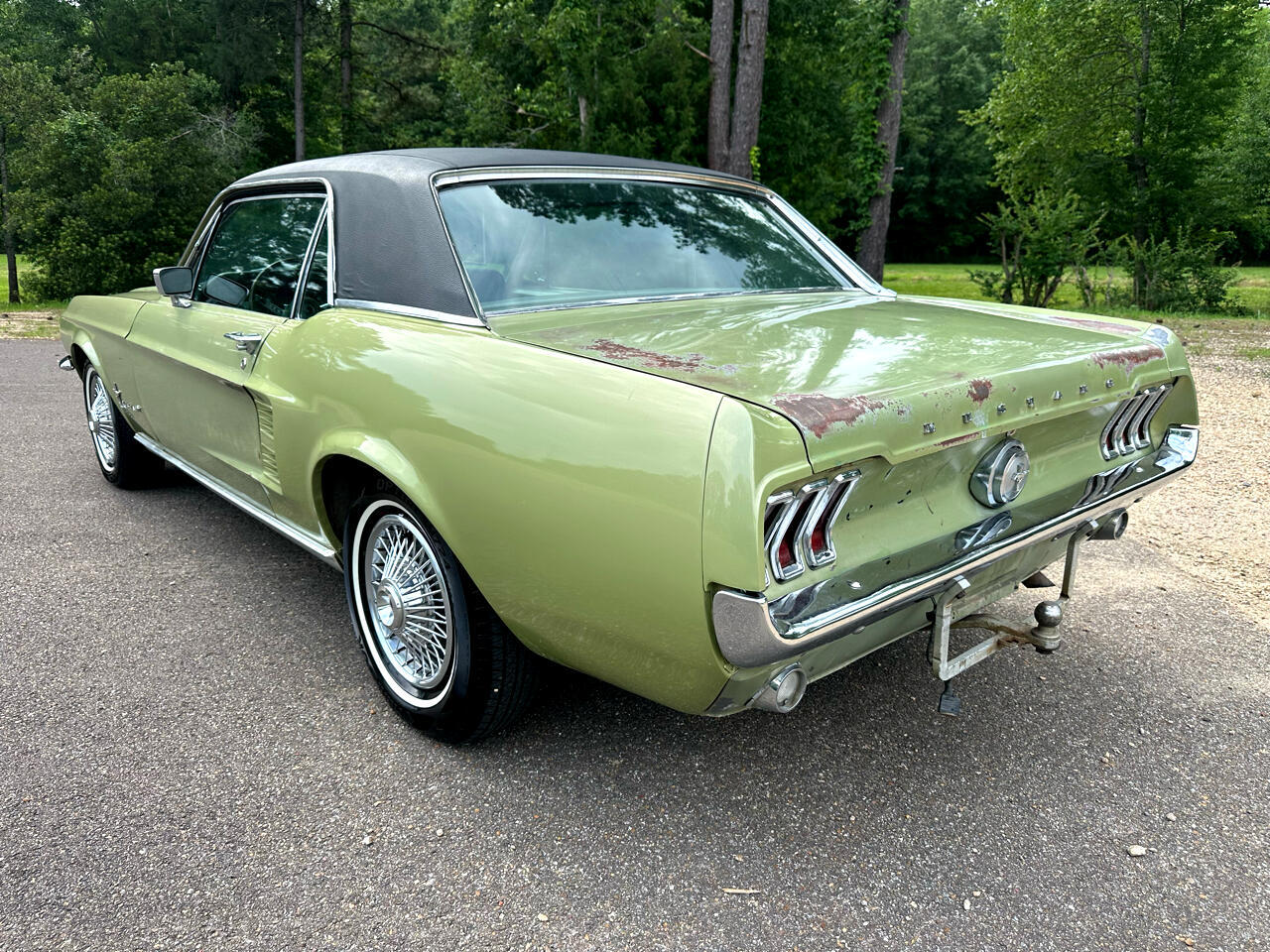 Ford-Mustang-1967-Sedan-1