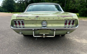 Ford-Mustang-1967-Sedan-12