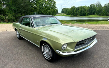 Ford-Mustang-1967-Sedan-2