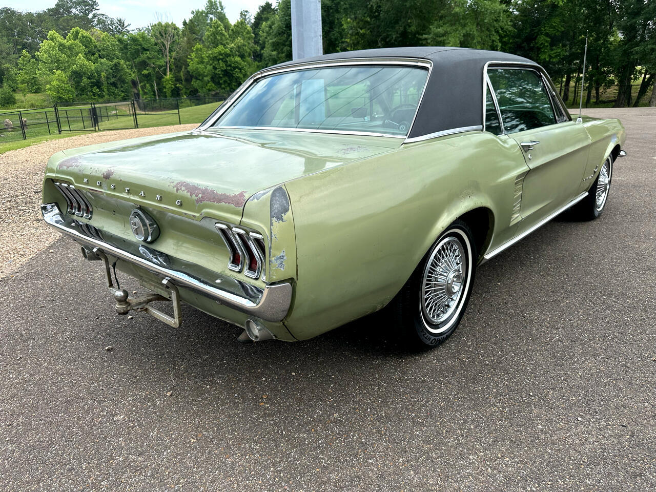 Ford-Mustang-1967-Sedan-3
