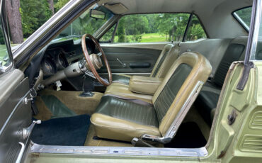 Ford-Mustang-1967-Sedan-4